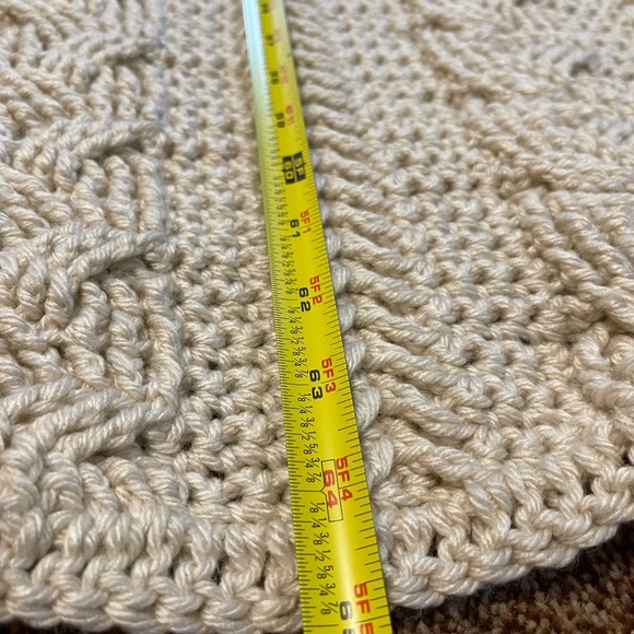 Crochet throw blanket - Picture 6 of 7